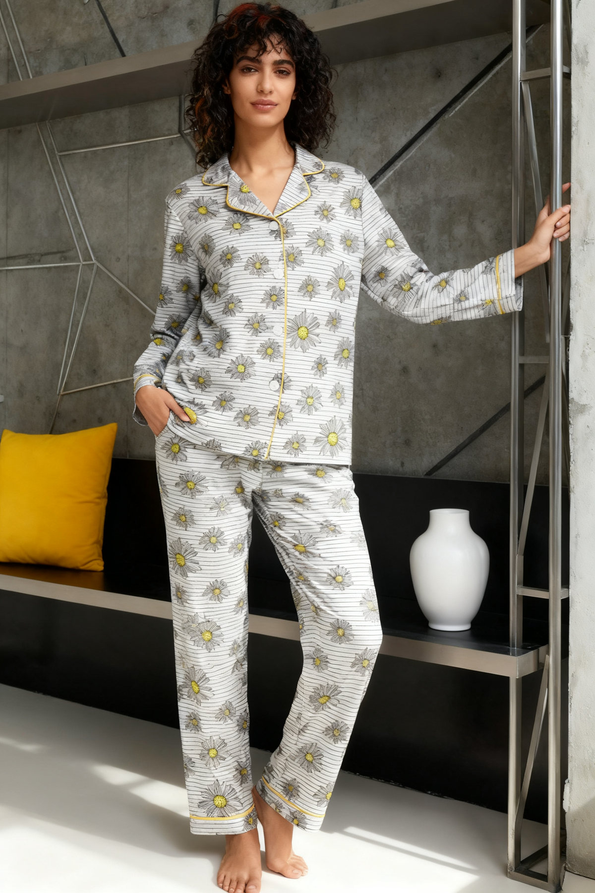 Simple Gray Daisy Dream Pajamas - My Store